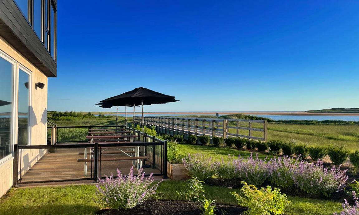 Covehead Blackbush Beach Resort מראה חיצוני תמונה