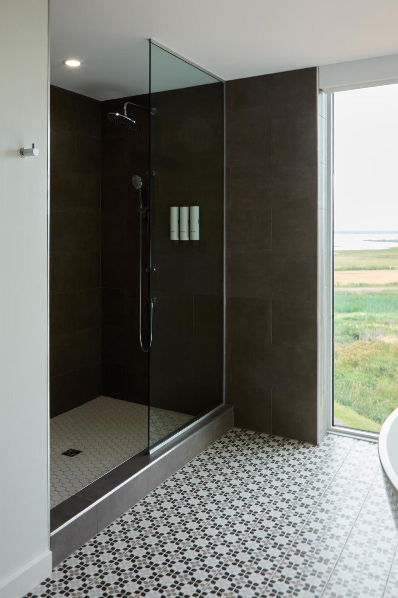 Covehead Blackbush Beach Resort מראה חיצוני תמונה