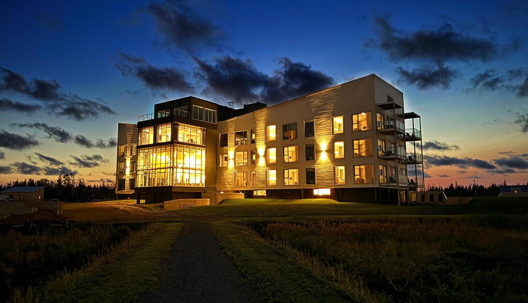 Covehead Blackbush Beach Resort מראה חיצוני תמונה